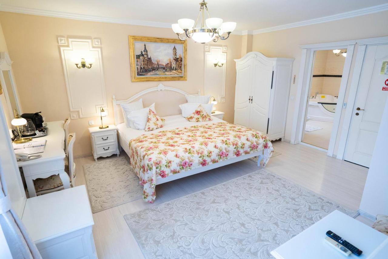Villa Alice Suceava Extérieur photo